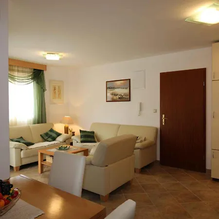 In - Insel Krk 51052 Apartment *