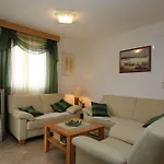 شقة In - Insel Krk 51052 كليمنو