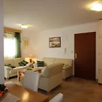 In - Insel Krk 51052 شقة *